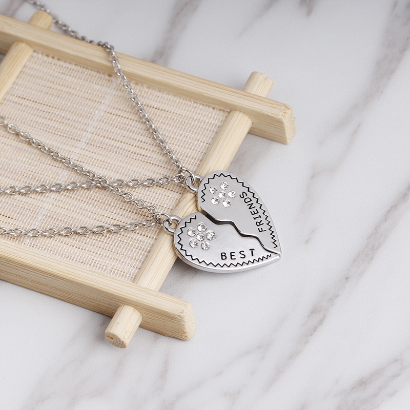 Couple Pendant Necklace Set Couple Pendant Necklace Set