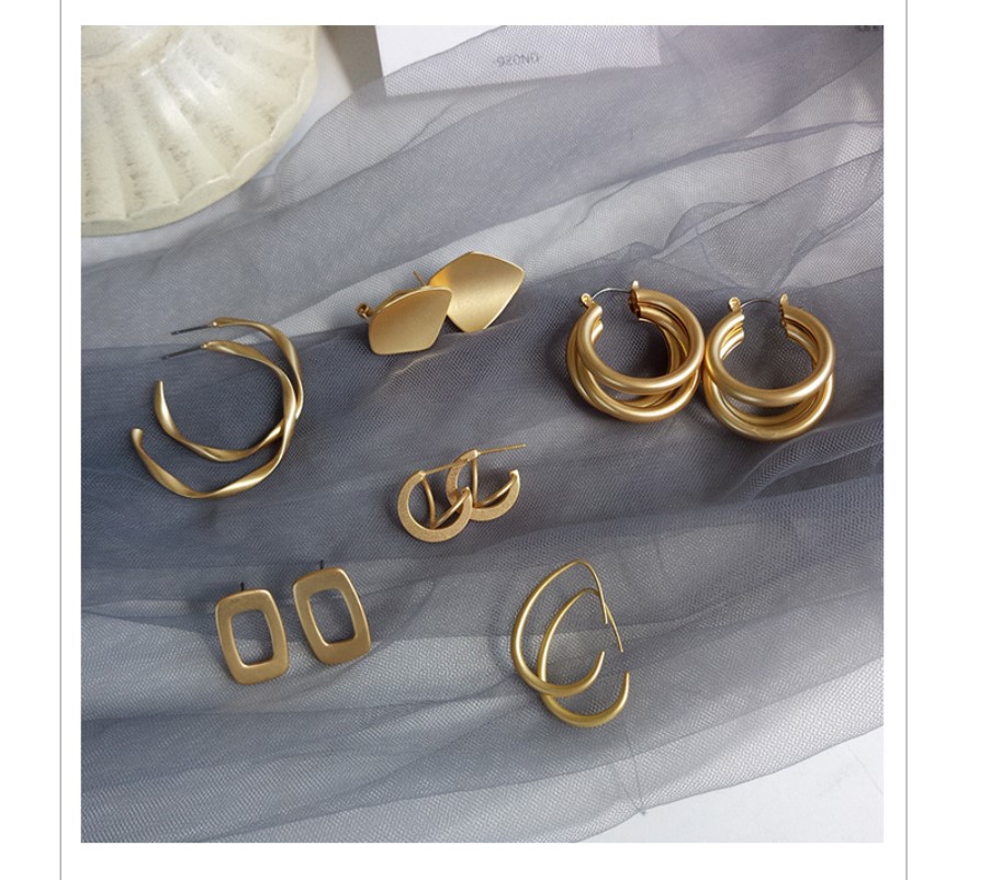 Women's Fashion Geometric Matte Gold Earrings Women's Fashion Geometric Matte Gold Earrings