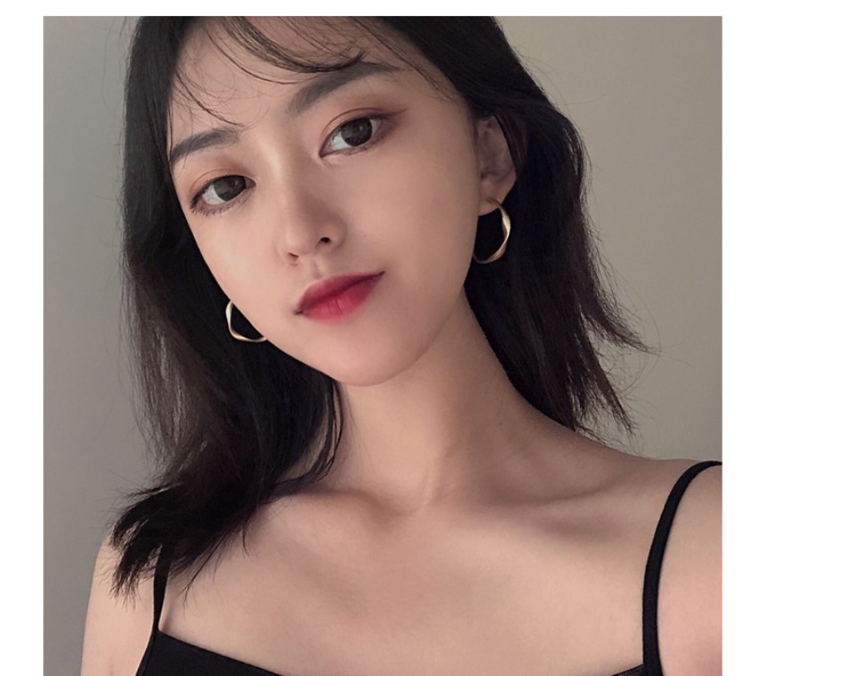 Women's Fashion Geometric Matte Gold Earrings Women's Fashion Geometric Matte Gold Earrings